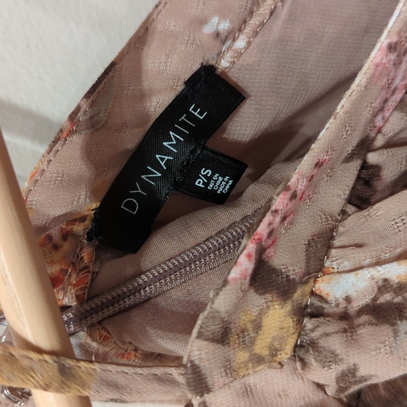 Floral top - Picture 2 of 6